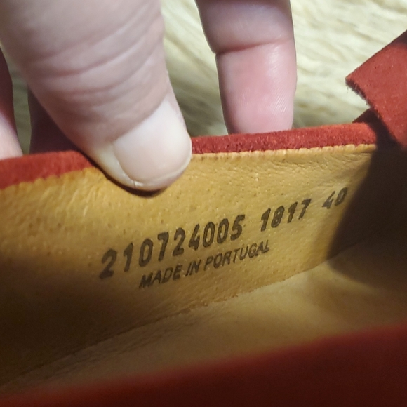 Fly London Rare Color and Style Red Suede Tassle Loafers Size EU 40 - Picture 5 of 5